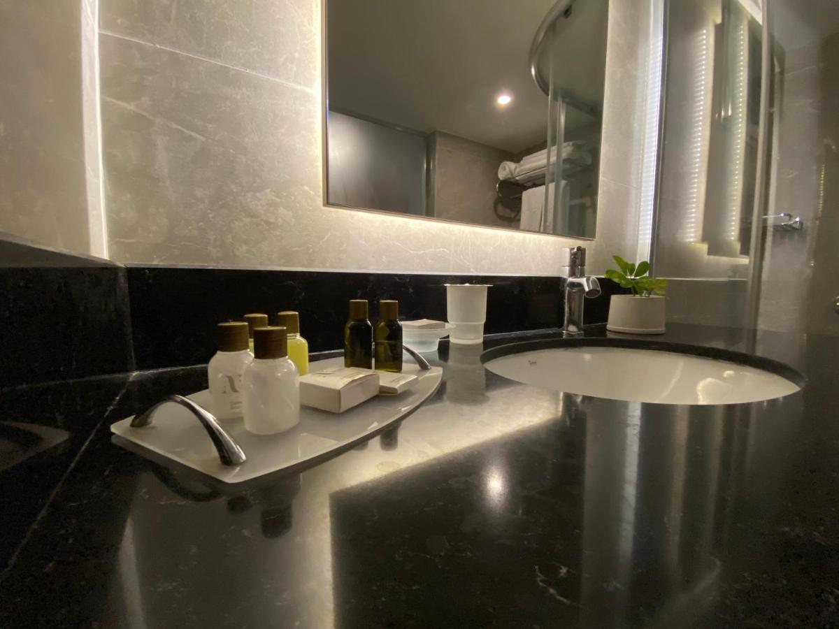 Nobel Hotel Μερσίνη Εξωτερικό φωτογραφία
