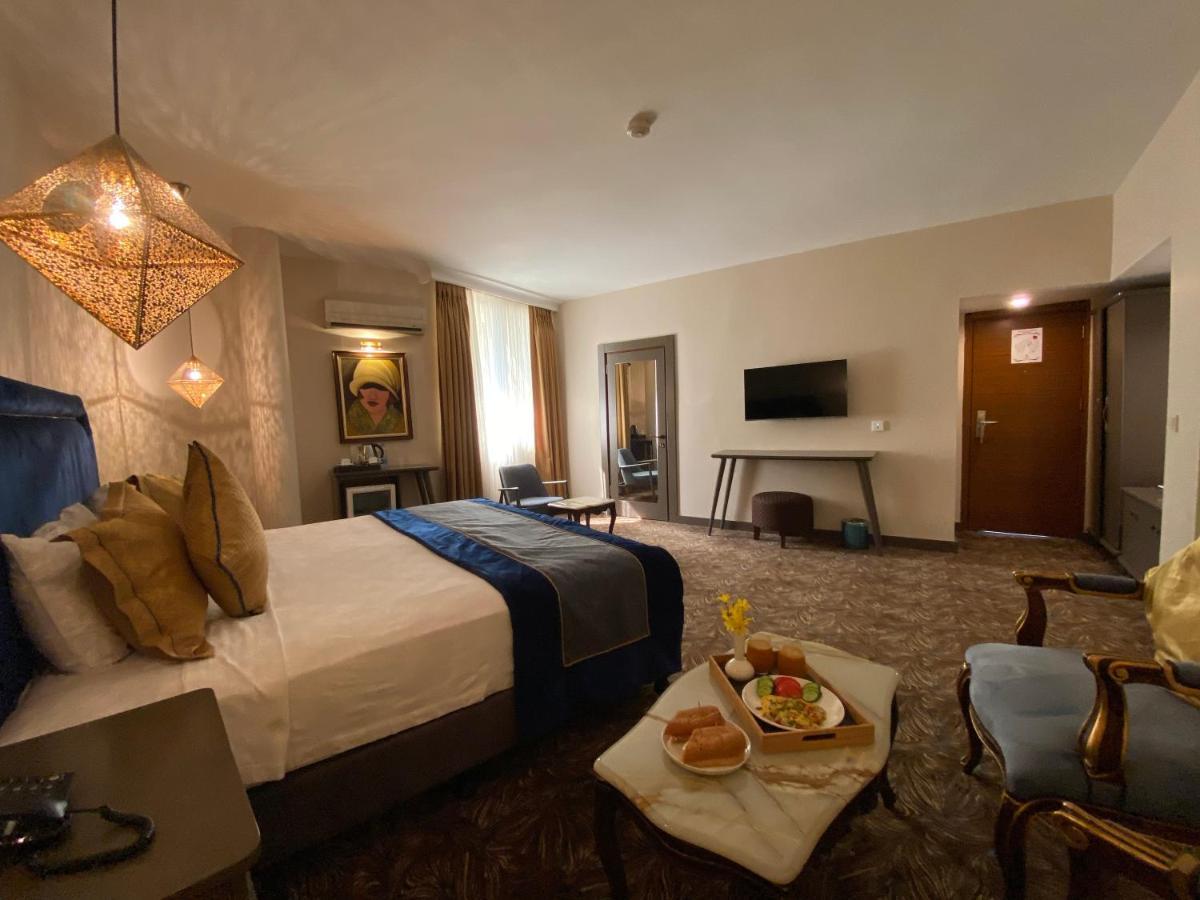 Nobel Hotel Μερσίνη Εξωτερικό φωτογραφία