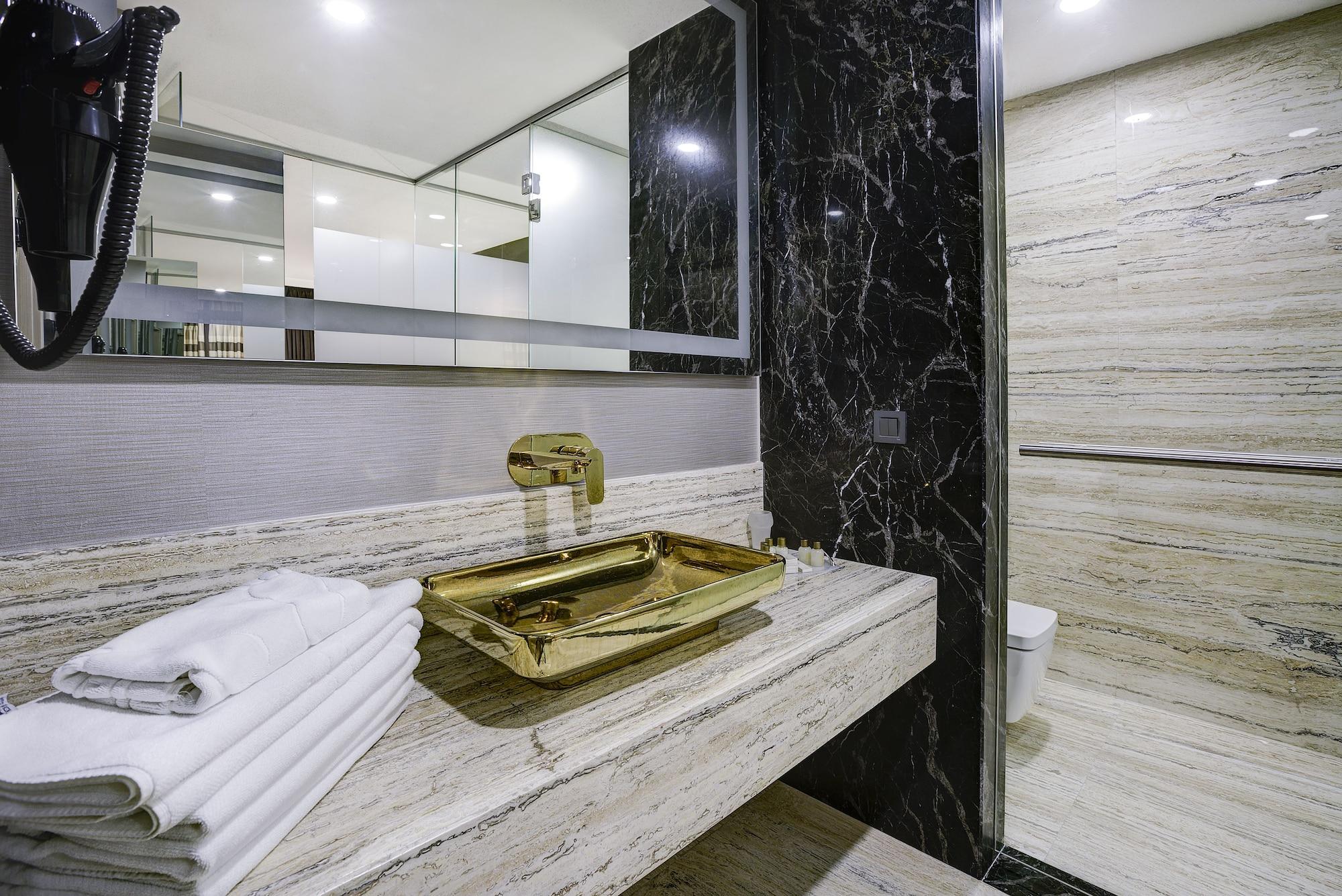 Nobel Hotel Μερσίνη Εξωτερικό φωτογραφία