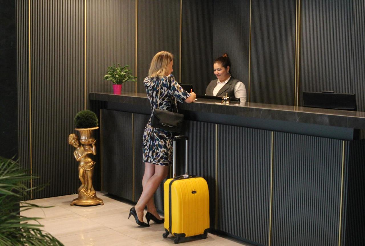 Nobel Hotel Μερσίνη Εξωτερικό φωτογραφία
